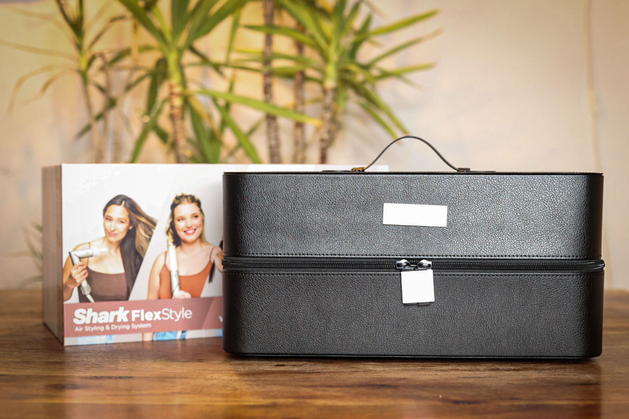 You can see the storage case of the Shark FlexStyle.